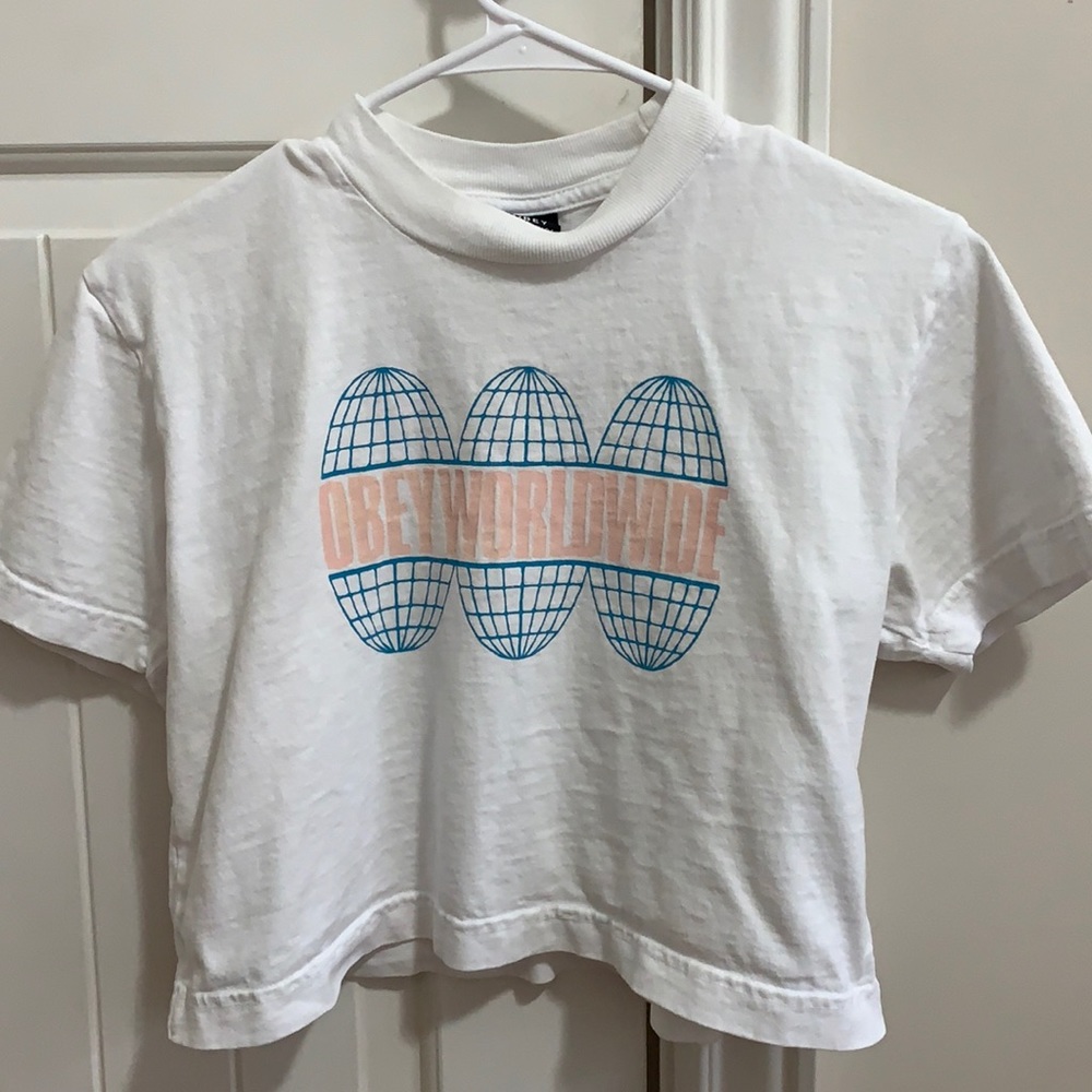 white graphic obey tee